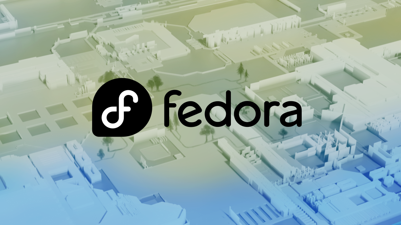 Logo de Fedora delante del fondo de pantalla de Fedora 44